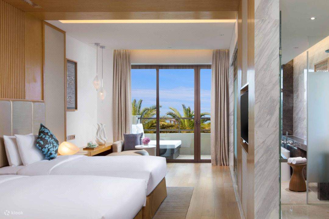 [Dekat Nanshan Temple] Paket Akomodasi Sanya Yazhou Bay Qianhe International Exchange Center Hilton Curio Collection | Hilton